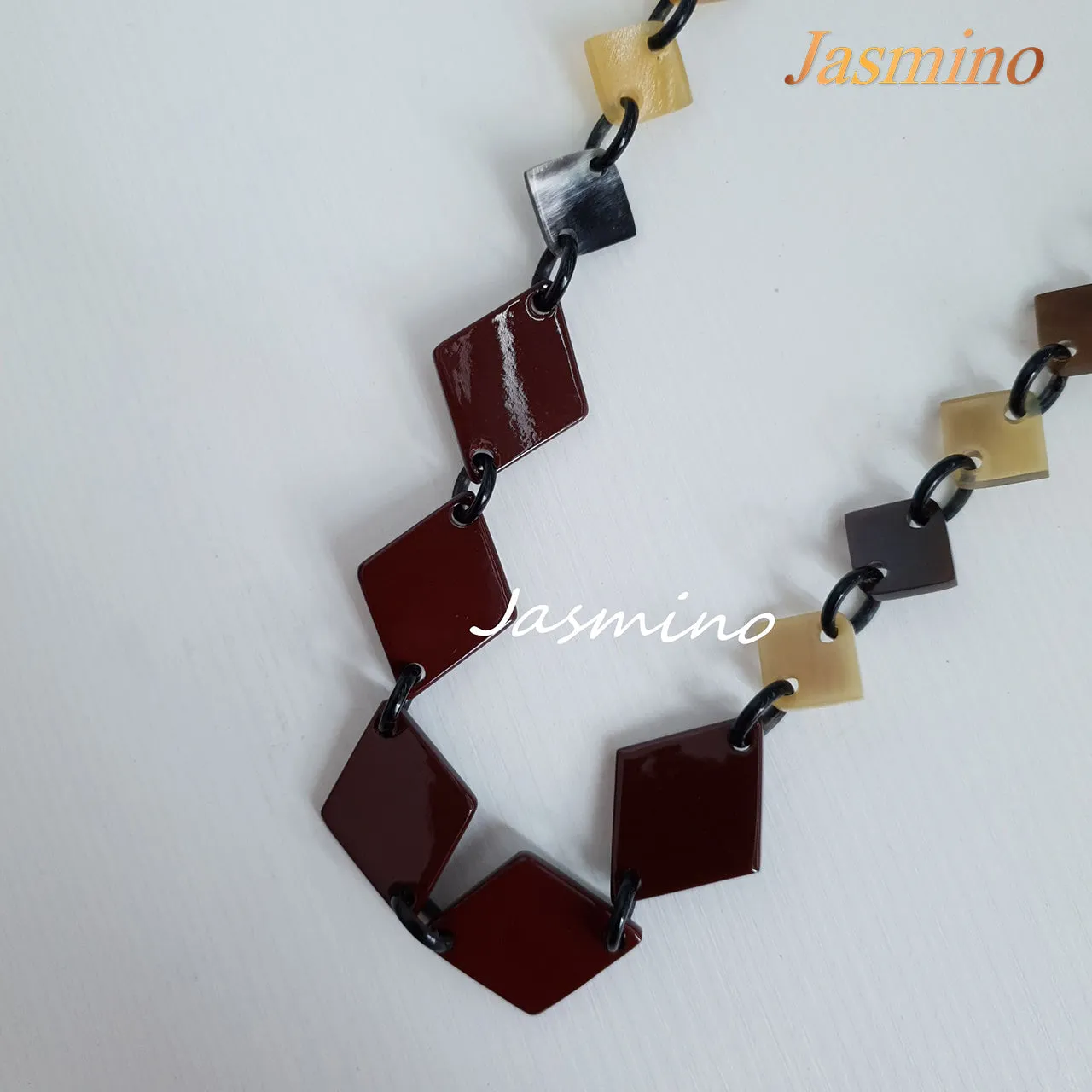 Charming Buffalo Horn Necklace J17585, Made by Natural Material